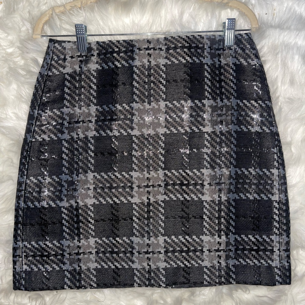 LOFT Outlet Mini Skirt with back zip closure.
